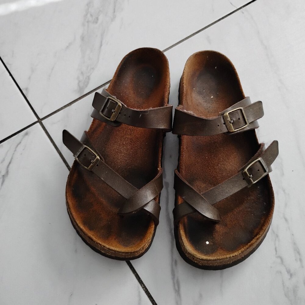 Women's Birkenstock sandals Brown Size 7-7.5 normal width